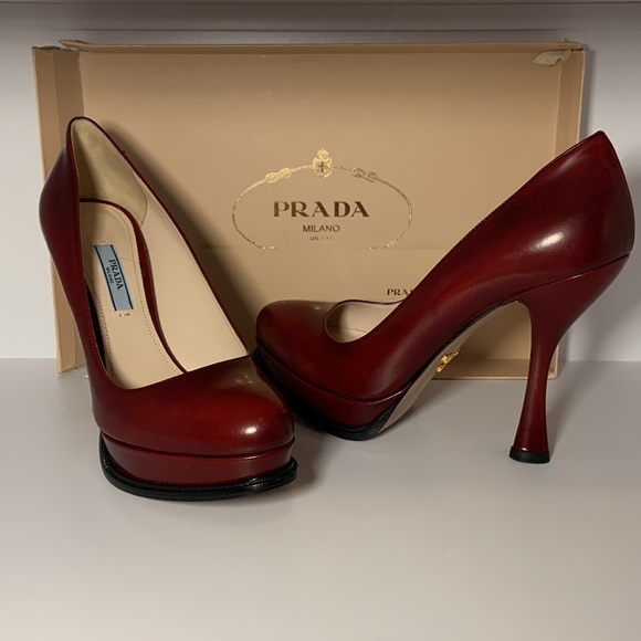 SOLD PRADA SPAZZOLATO FUME IN SCARLATTO - Picture 10 of 16
